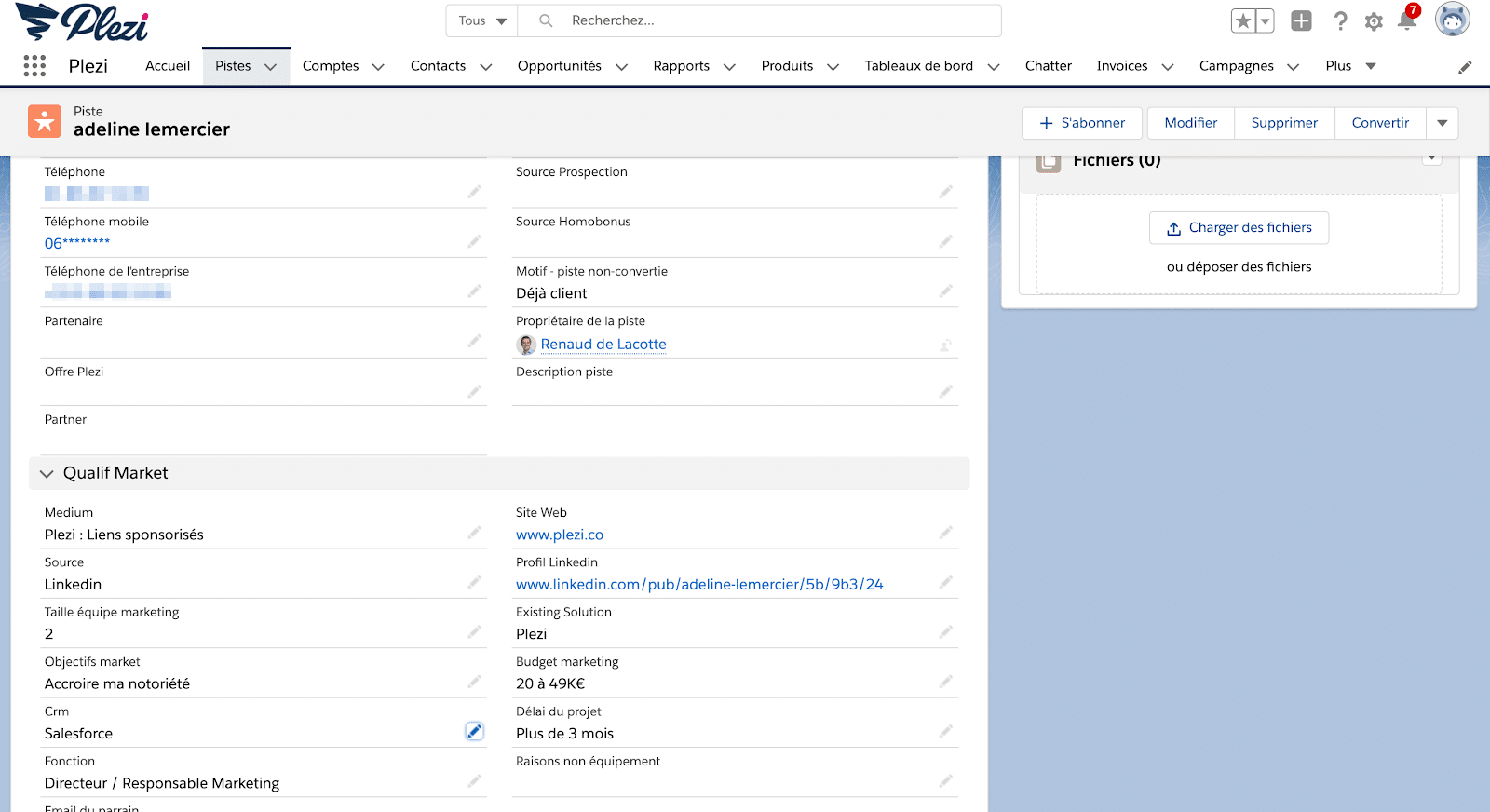 vue d'une piste et des informations personnelles du lead dans Salesforce